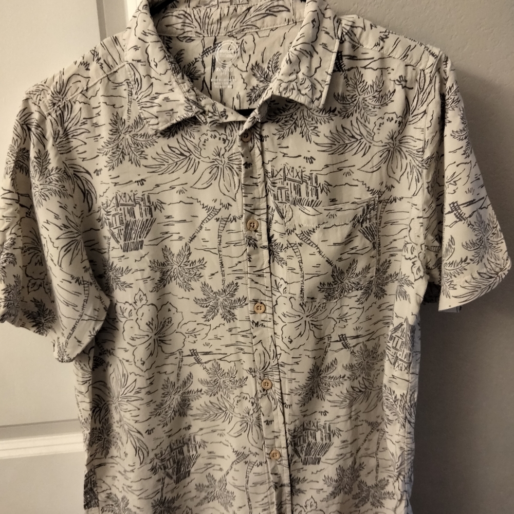 Bundle of 2 shirts๐ง๐ง๐ง๐ง๐ง - Picture 10 of 12